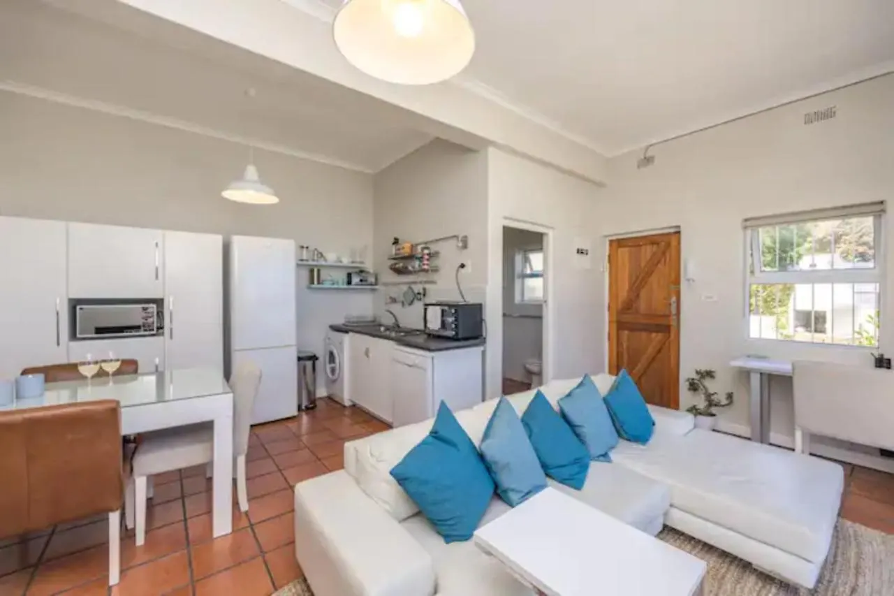 Quaint Cottage In Clifton Cape Town Holiday home