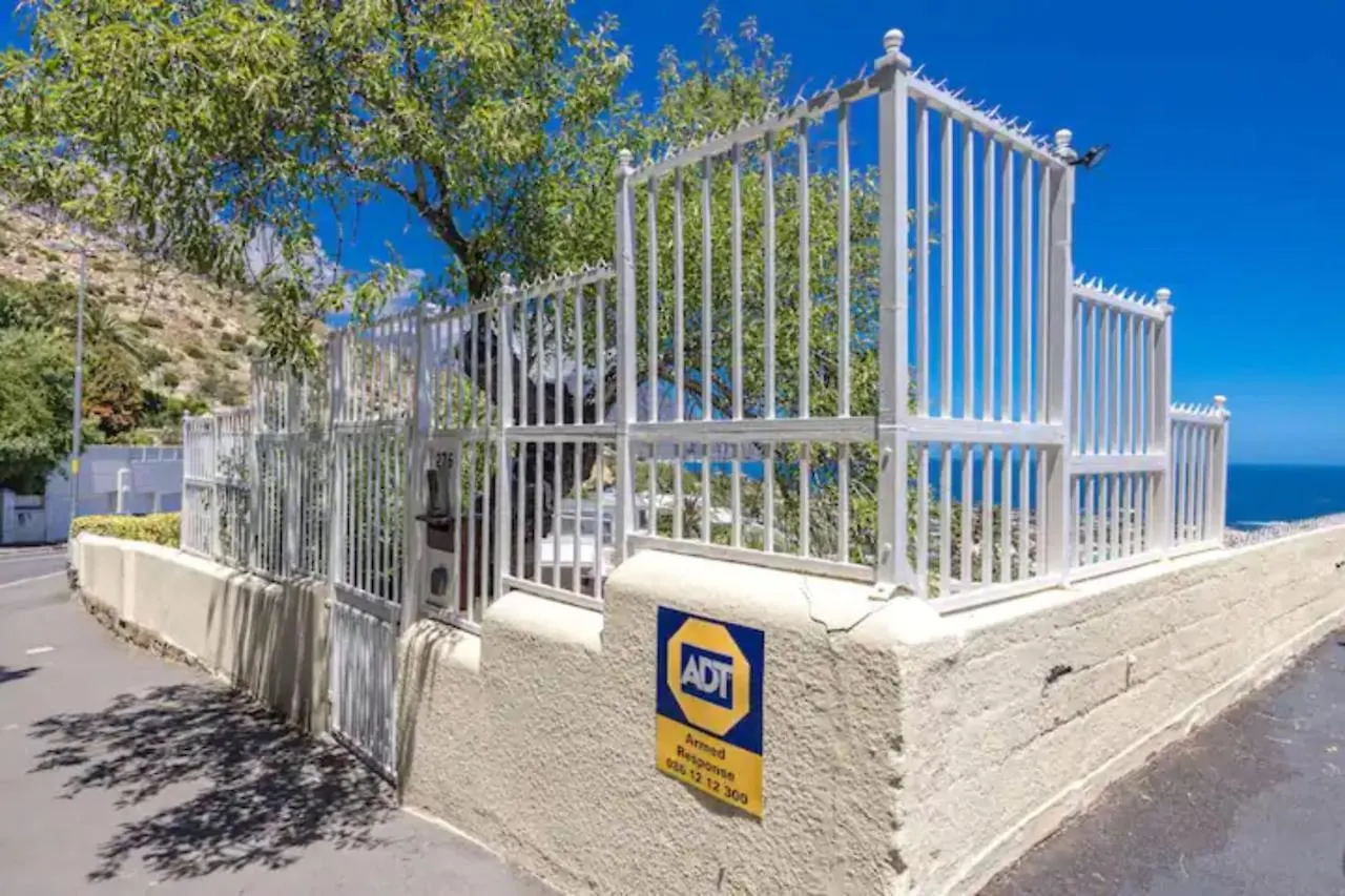 Holiday home Quaint Cottage In Clifton Cape Town